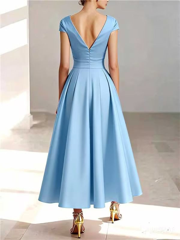 A-Line Mother of the Bride Dress with Ruffles and Pockets – Elegant Light Blue Satin Ankle-Length V-Neck 1