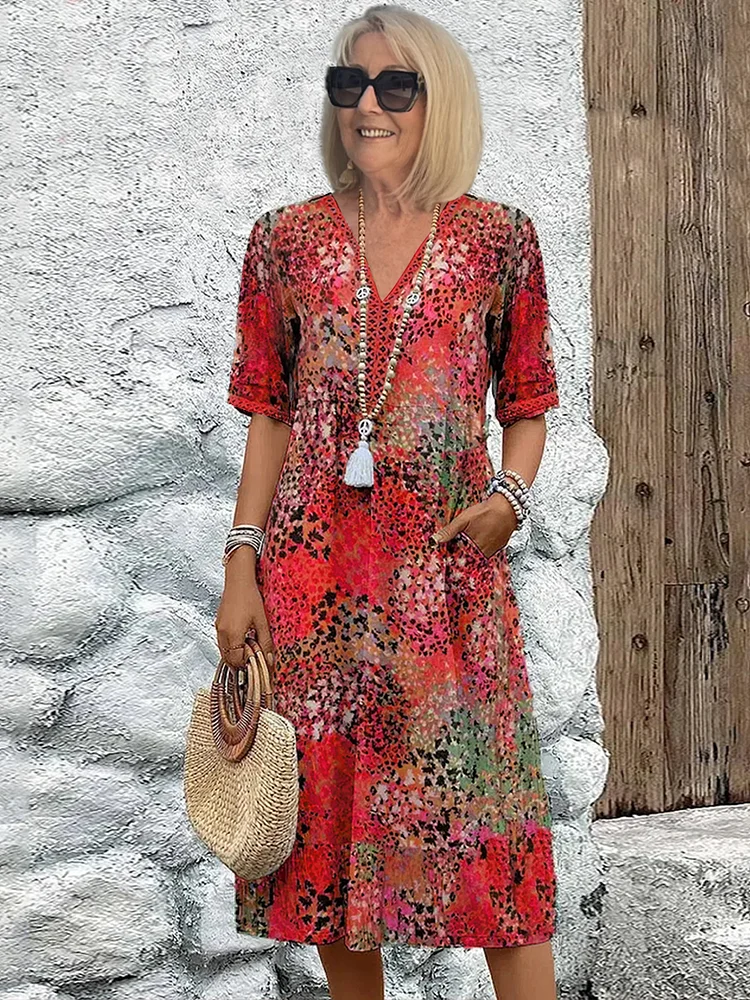 Knee-Length Summer Dress with V-Neck and Floral Pattern – Soft Fabric and Side Pockets 0