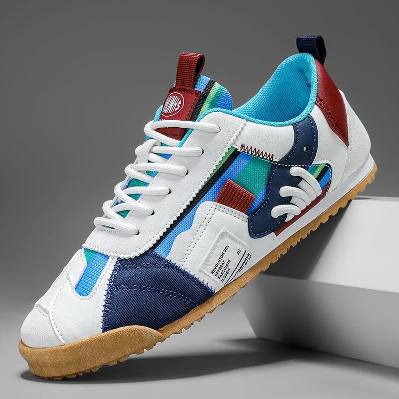 Men's sneakers featuring breathable mesh and suede, designed for versatility and comfort, ideal for trail running and athletic activities. 1