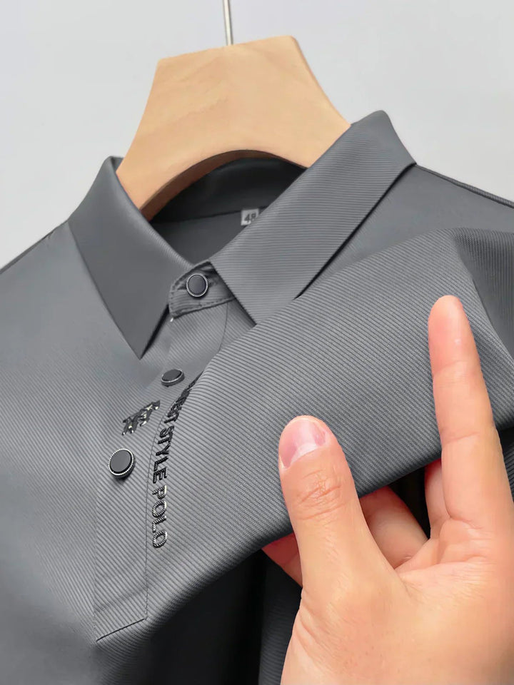 Men's wrinkle-free polo shirt made of stretch cotton, featuring a classic short sleeve design in various colors, perfect for casual or business casual wear. 6