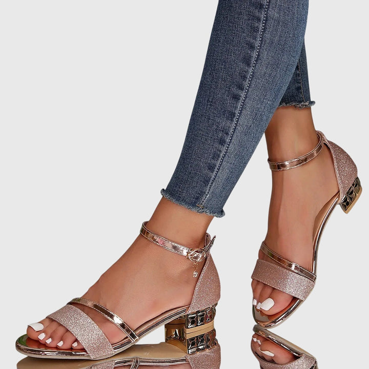 Orthopedic heeled sandals featuring adjustable closure and ergonomic insoles, designed for stylish comfort and everyday wear. 4