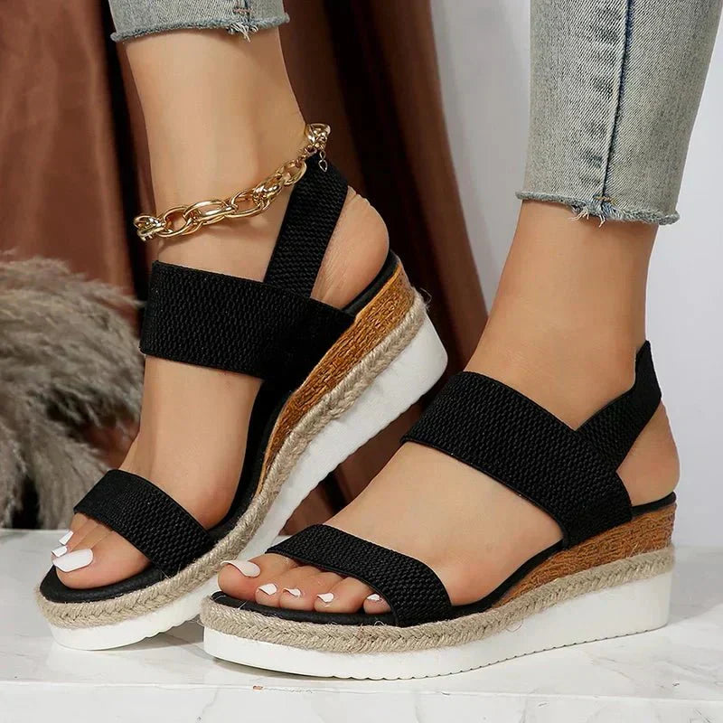 Orthopedic platform sandals featuring elastic straps, designed for comfort with a lightweight and breathable construction, perfect for all-day wear. 4