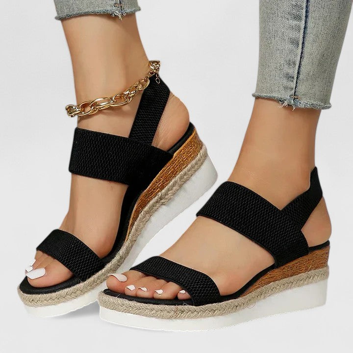 Orthopedic sandals designed for plantar fasciitis relief, featuring enhanced arch support and soft cushioning for ultimate comfort in casual footwear. 1