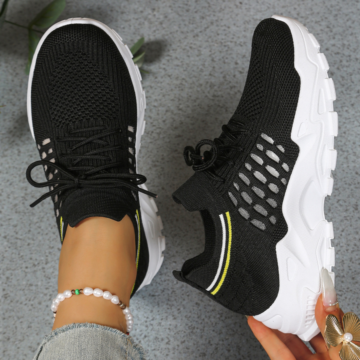 Orthopedic sneakers featuring arch support and shock-absorbing soles, designed with a wide toe box for enhanced comfort and stability. 1