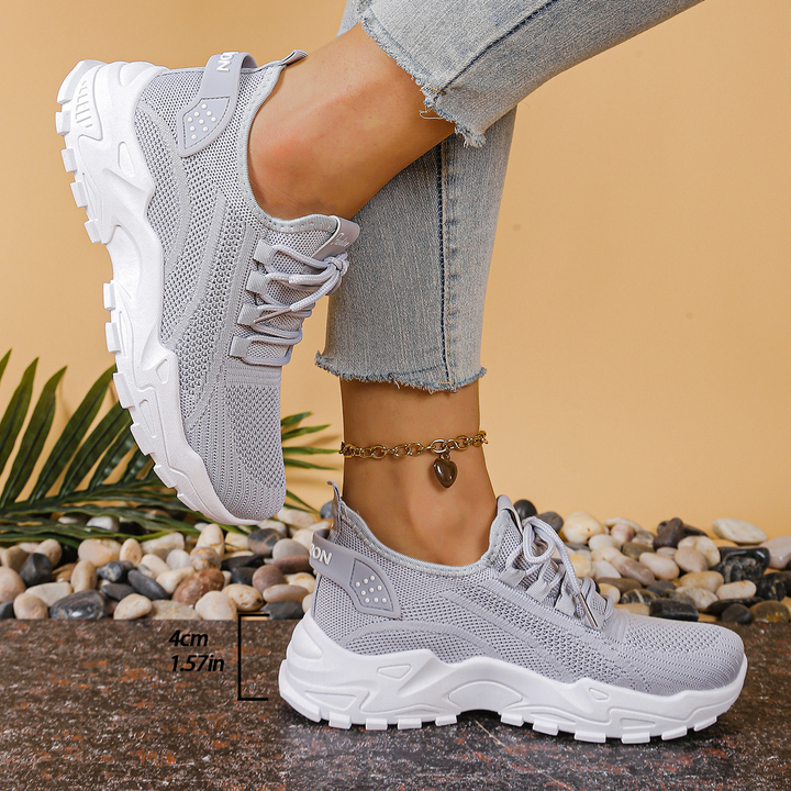 Orthopedic sneakers featuring arch support and shock-absorbing soles, designed with a wide toe box for enhanced comfort and stability. 5