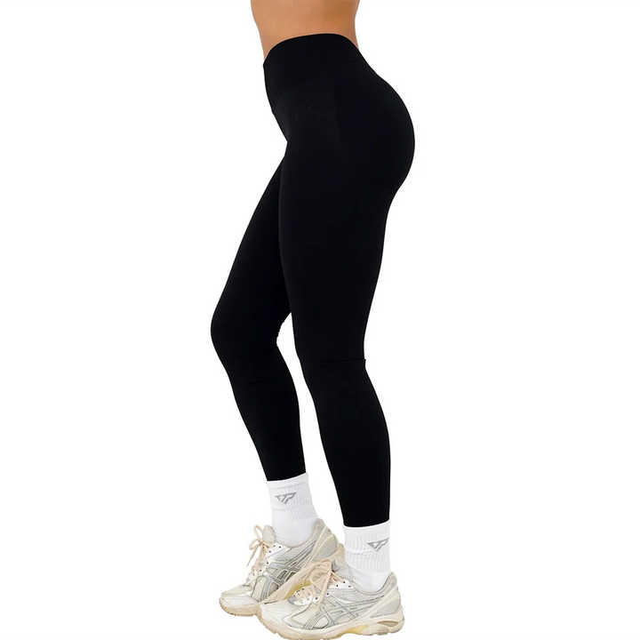 Seamless Women's Leggings with Booty Lift Scrunch and V-High Waist for Yoga and Fitness 1
