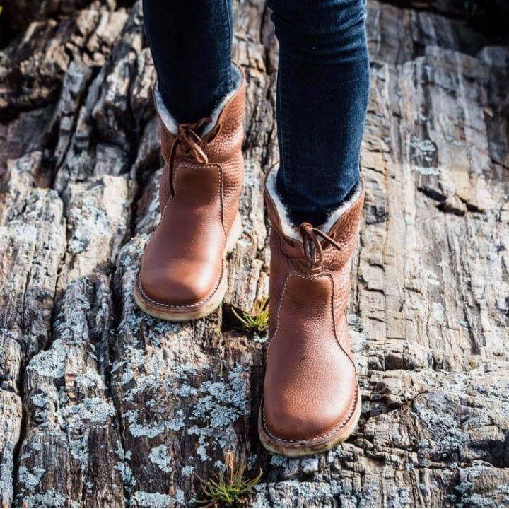 Waterproof Winter Boots with Non-Slip Sole and Versatile Collar – PU Leather, Wool Lined for Women 2