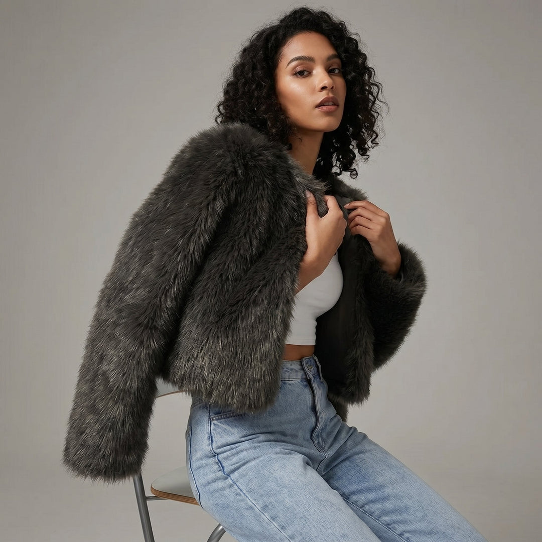 Women's cropped faux fur cardigan jacket featuring a soft texture and modern silhouette, perfect for stylish layering in cooler weather. 2