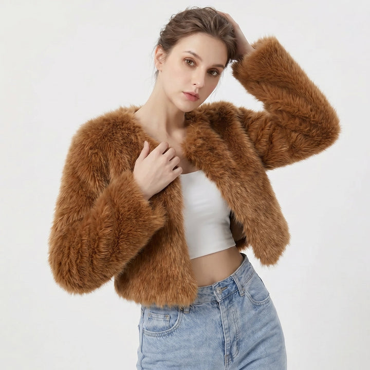 Women's cropped faux fur cardigan jacket featuring a soft texture and modern silhouette, perfect for stylish layering in cooler weather. 3