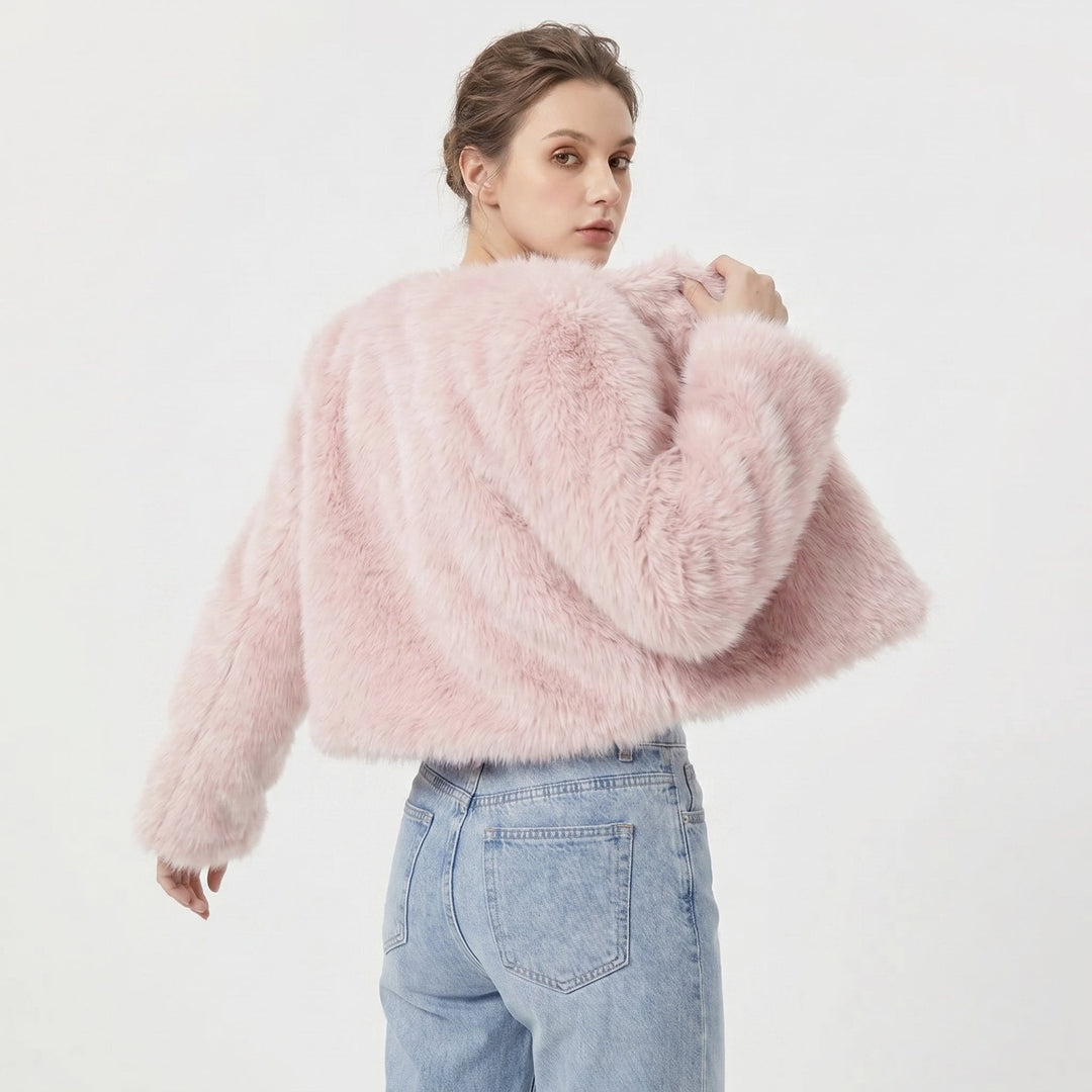 Women's cropped faux fur cardigan jacket featuring a soft texture and modern silhouette, perfect for stylish layering in cooler weather. 6