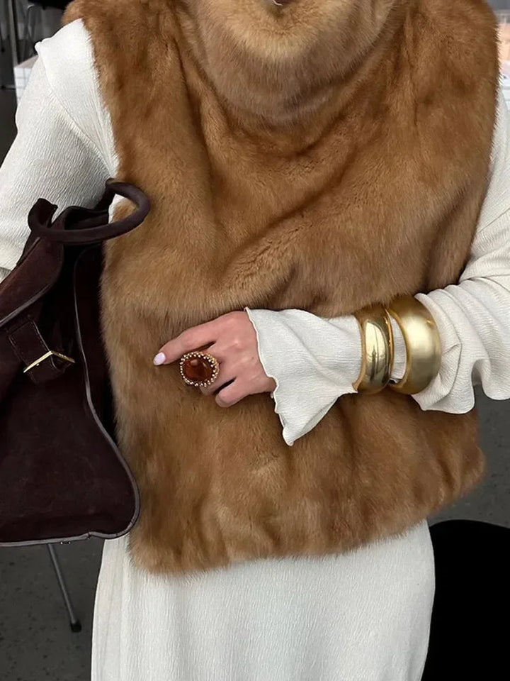 Women's Faux Fur Crop Vest with Turtleneck – Elegant Sleeveless Winter Layering Piece 5