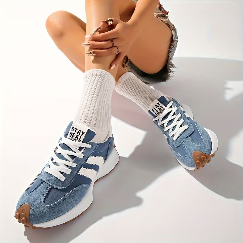 Women's Sneakers with Arch Support and Chunky Platform Sole – Retro Lace-Up White Casual Trainers 4