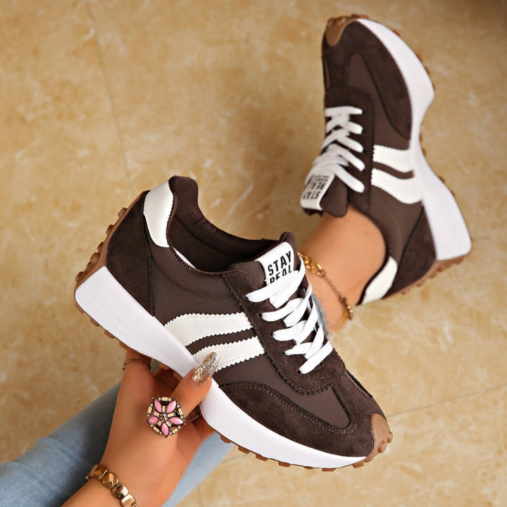 Women's Sneakers with Arch Support and Chunky Platform Sole – Retro Lace-Up White Casual Trainers 5