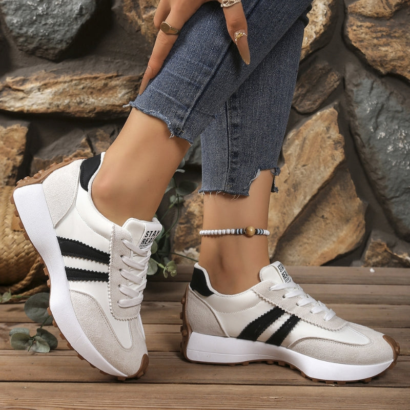 Women's Sneakers with Arch Support and Chunky Platform Sole – Retro Lace-Up White Casual Trainers 7