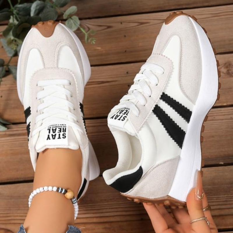Women's Sneakers with Arch Support and Chunky Platform Sole – Retro Lace-Up White Casual Trainers 8