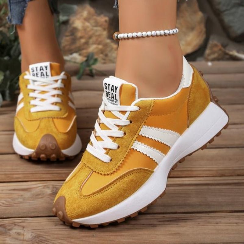 Women's Sneakers with Arch Support and Chunky Platform Sole – Retro Lace-Up White Casual Trainers 9