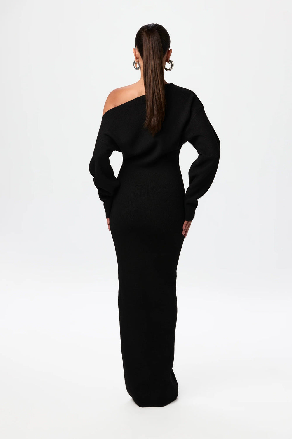 Women's Sweater Dress with Relaxed Fit – Soft Knit Fabric for Casual or Elegant Style 1