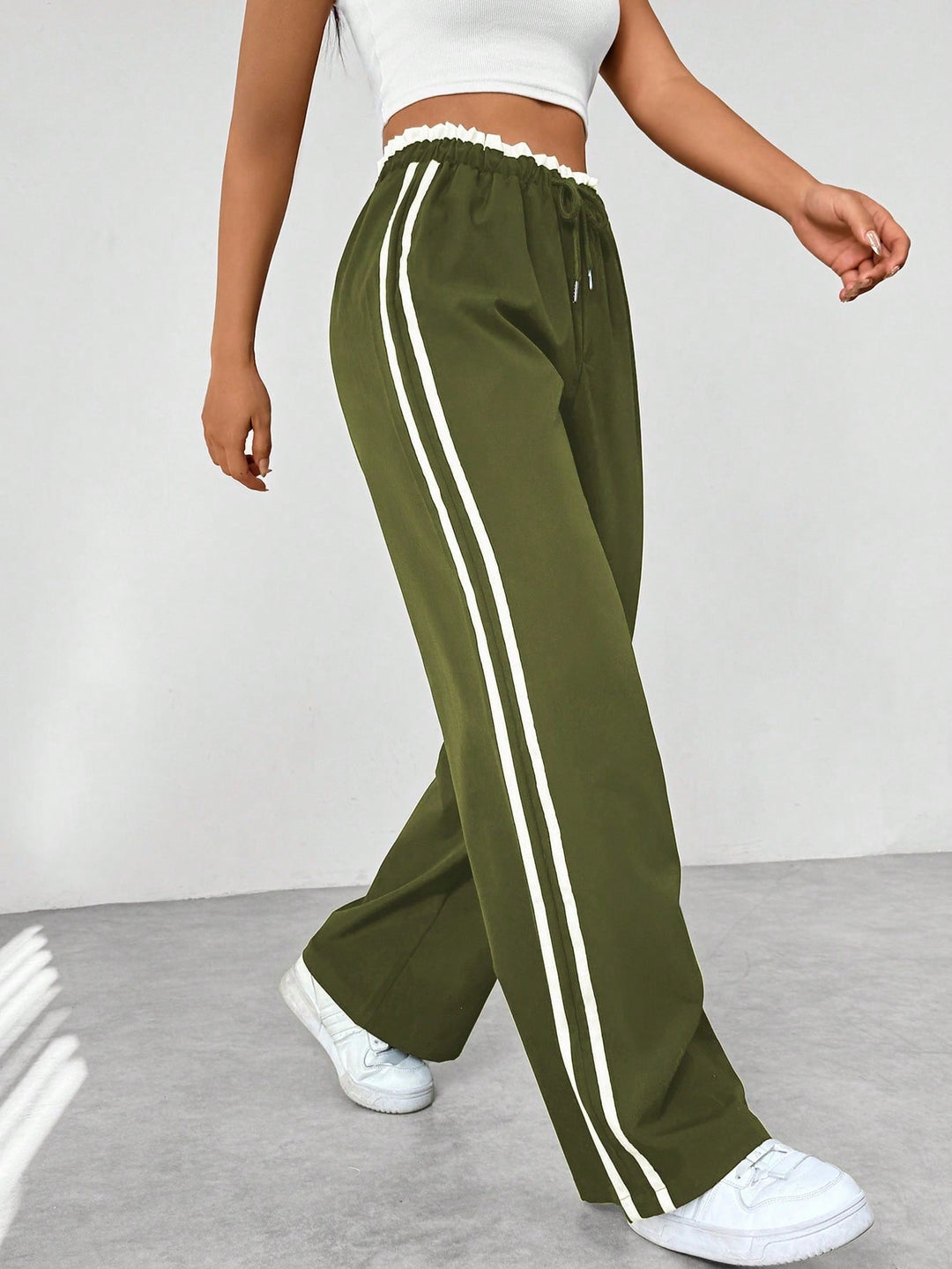 Women's Wide-Leg Trousers with Sporty Side Stripes – Airy and Comfortable Fit 7